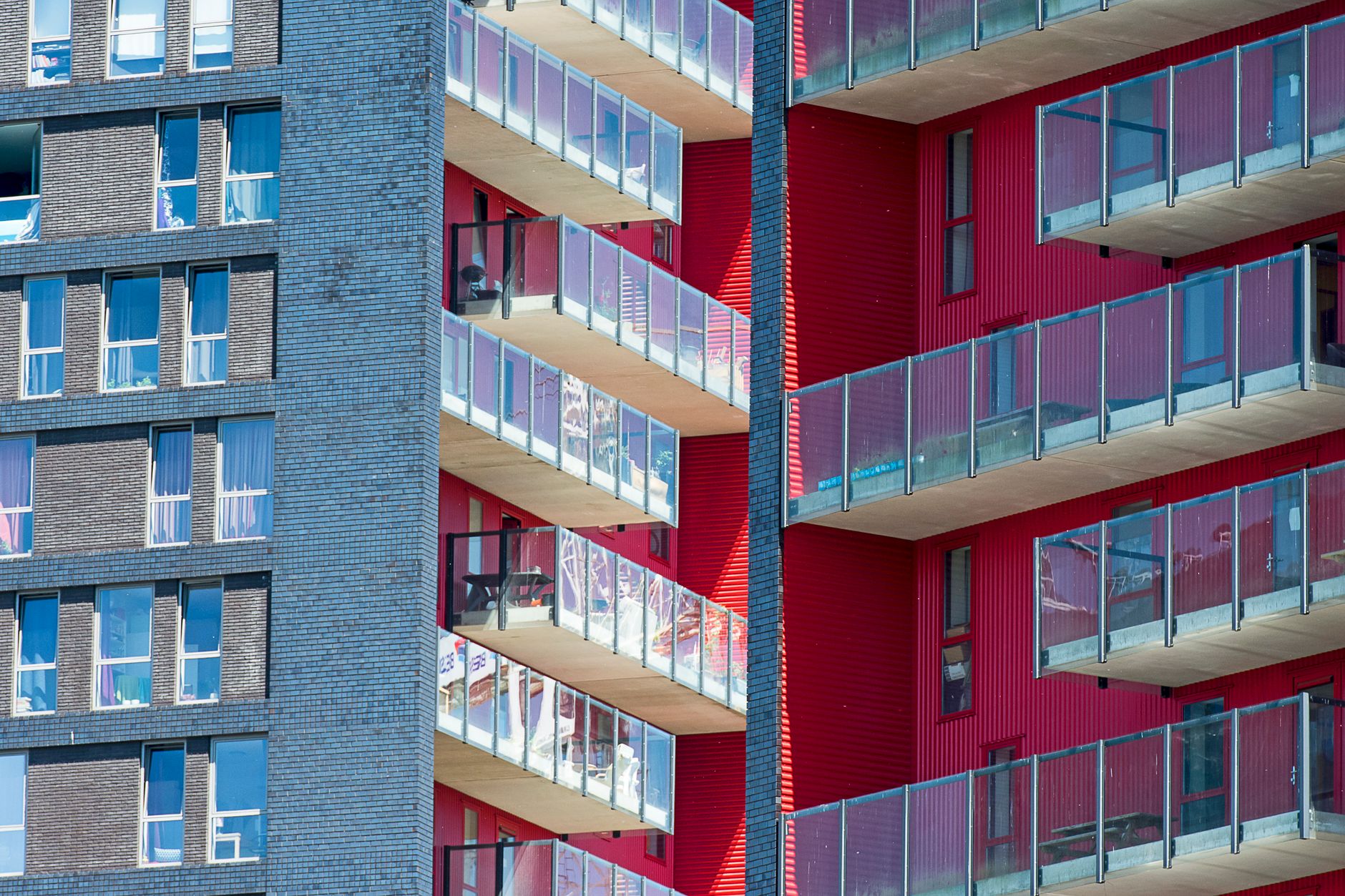 Assessing balcony weight capacity