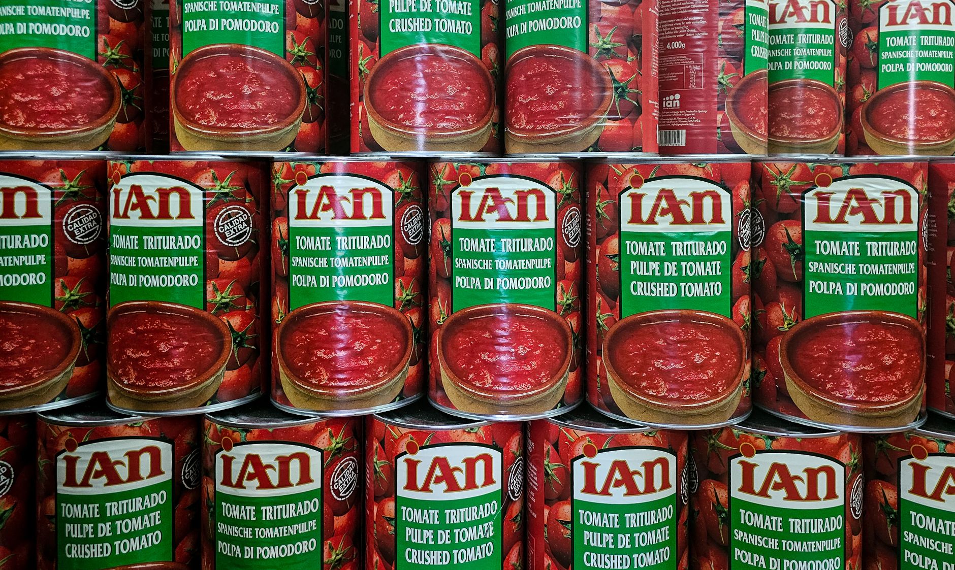 Cooling and storing canned vegetables